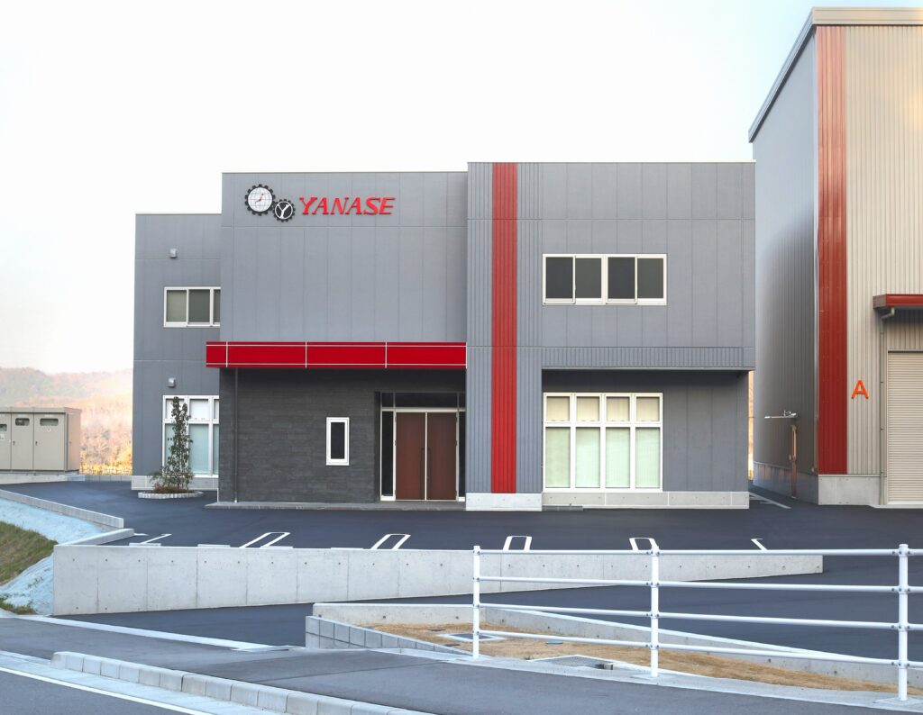 株式会社ヤナセ 本社工場